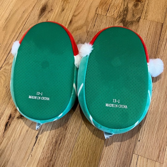 Squishmallows kids Christmast Tree with Santa Hat Holiday Slippers (size 13-1) - Picture 2 of 4